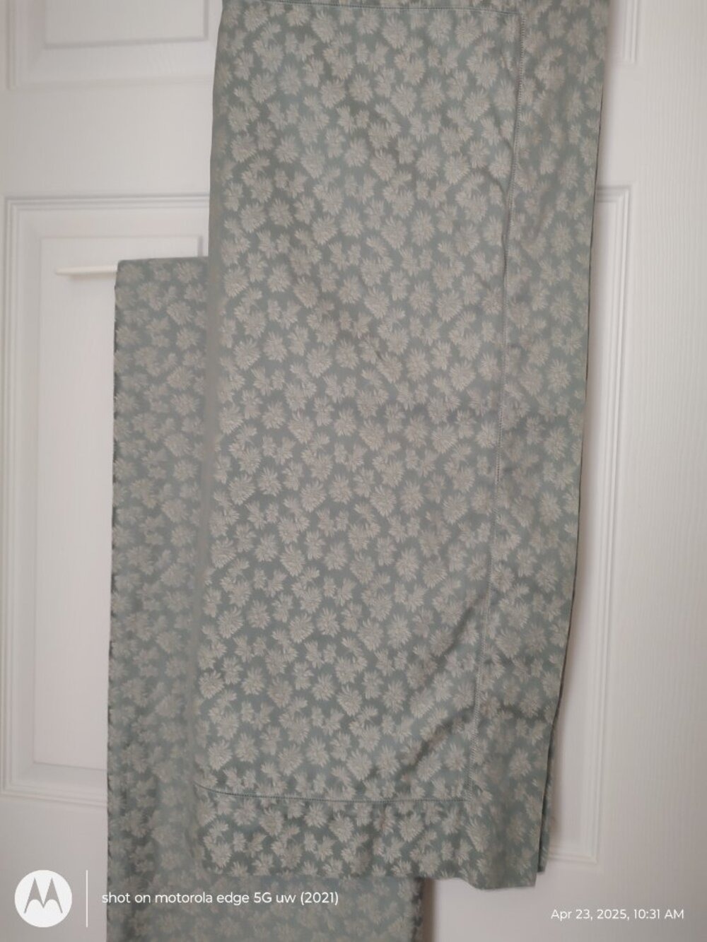 SFERRA GRETA EGYPTIAN COTTON QUEEN FLAT SHEET TWO STANDARD SHAMS SEAMIST COLOR